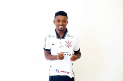 Cuiab� acerta contrata��o por empr�stimo de atacante do Corinthians; lateral do Flamengo est� na mira
