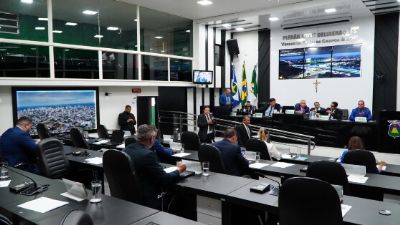 ​Vereadores de Cuiab� prop�em aumento do pr�prio sal�rio
