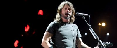 Dave Grohl, do Foo Fighters, publicar� s�rie de hist�rias curtas sobre sua vida