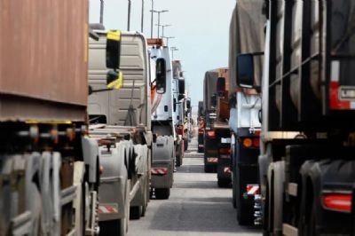 ​Governo sanciona retorno do exame toxicol�gico obrigat�rio para motoristas profissionais