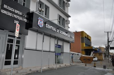Sogra e nora saem no tapa e acabam na delegacia em Cuiab�