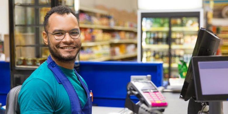 Setor de servi�os contribui com 40% na gera��o de empregos em MT no primeiro semestre