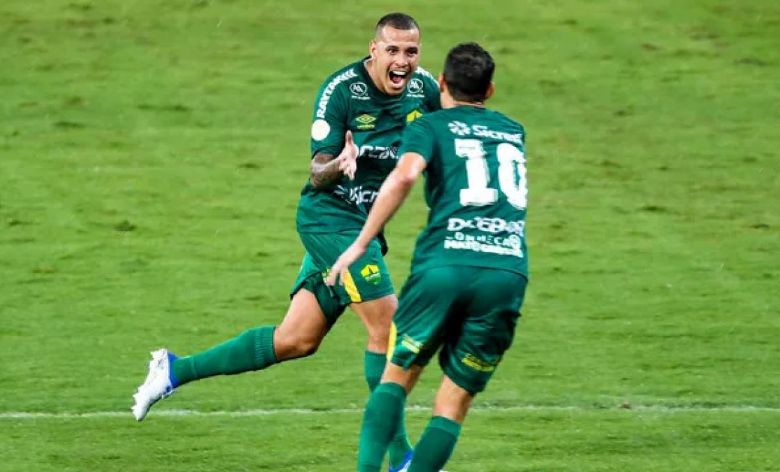 Jo�o Carlos brilha, e Cuiab� vence o Am�rica-MG na Arena