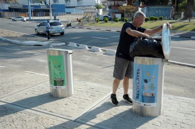 Cuiab� recebe primeiro conjunto de lixeiras subterr�neas