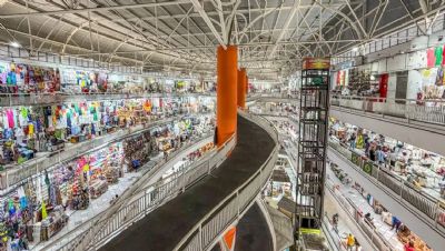 Acordo regulamenta trabalho no com�rcio em feriados