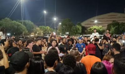 Campeonato de 'farmar aura' � realizado na UFMT ap�s prefeito barrar evento em parque p�blico