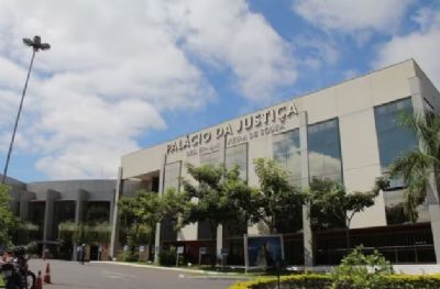 Justi�a anula lei que permitiu doa��o de terrenos p�blicos para igreja em MT