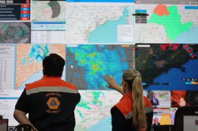 Defesa Civil alerta para frente fria ap�s per�odo de calor no interior de SP