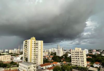 Cuiab� tem previs�o de chuva e m�xima de 34�C em fim de semana com alerta amarelo em MT