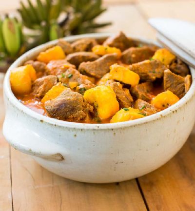 CARNE SECA COM BANANA VERDE