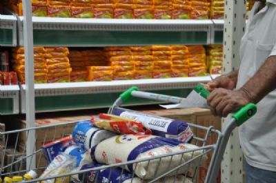 Cesta b�sica em Cuiab� tem aumento na �ltima semana de fevereiro