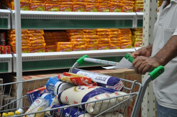 ​Valor da cesta b�sica cai em Cuiab� conforme pesquisa do Dieese