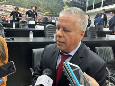 Chico afirma que C�mara cumprir� decis�o que devolveu mandato � Edna Sampaio