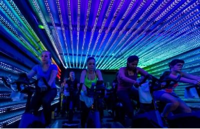 'Sala dos sonhos' inaugurada nesta segunda transforma treino de ciclismo em experi�ncia de supera��o