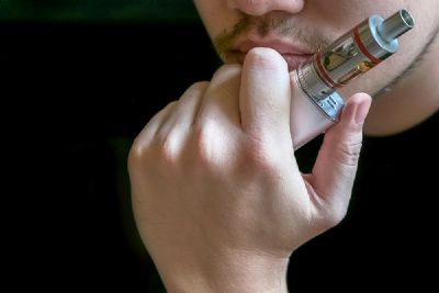 ​Cigarros eletr�nicos est�o proibidos em ambientes coletivos de Mato Grosso