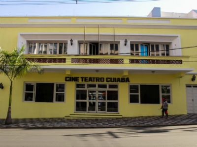 Reuni�es no estilo AA para depressivos acontecem �s ter�as-feiras no Cine Teatro​