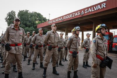 ​MT tem 114 alunos em forma��o para atuarem como soldados e oficiais do Corpo de Bombeiros