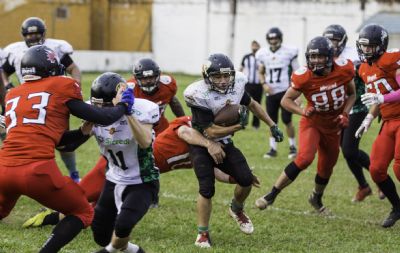 ​Cuiab� Arsenal vence Coyotes e garante jogo na Arena Pantanal