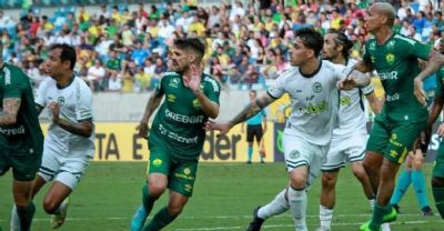 Cuiab� esbo�a rea��o no 2� tempo, mas perde para o Goi�s
