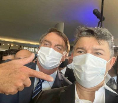 Filmado por Medeiros, Bolsonaro diz que aguarda ruralistas de MT em Bras�lia