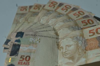 Infla��o oficial fica em 0,21% em janeiro, diz IBGE