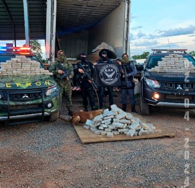 Pol�cia apreendem 220 tabletes de coca�na escondidos em caminh�o com carga de carne