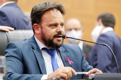 Deputado recorre ao TSE para manter vaga na AL