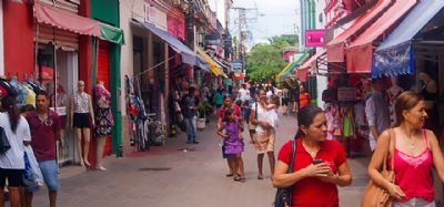 Com�rcio podem funcionar neste Feriado de Tiradentes