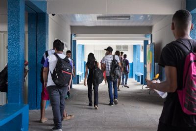 Escolas de Cuiab� ainda tem vagas para ensino fundamental e m�dio