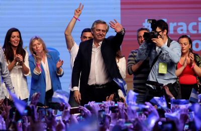 Alberto Fern�ndez vence Mauricio Macri e � eleito presidente da Argentina no 1� turno