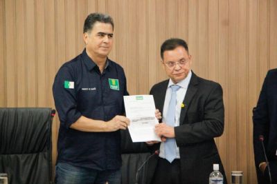 Emanuel detona fala de Botelho sobre interven��o na Sa�de