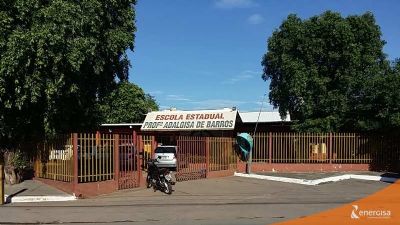 Comunidade rejeita militariza��o em escola de VG