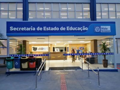Pais e respons�veis devem atualizar cadastro escolar em unidades da rede estadual de ensino
