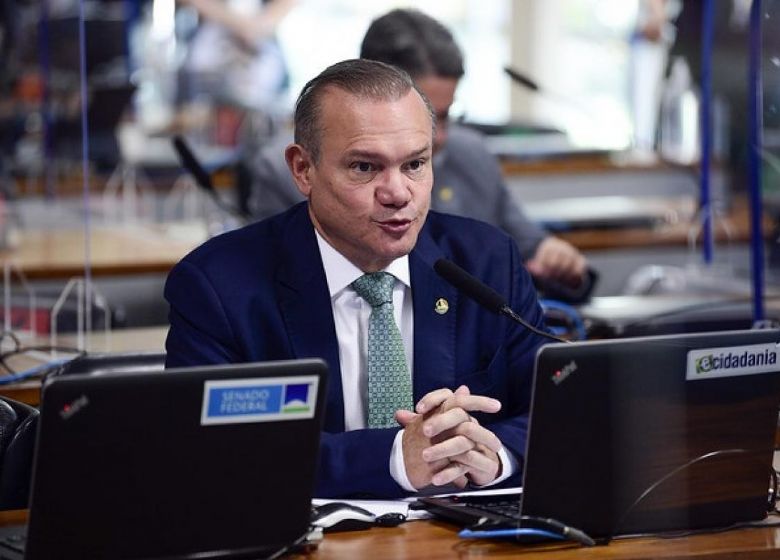 Gazeta Dados aponta reelei��o de Fagundes
