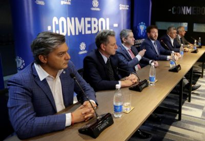 Conmebol avalia adiar final da Libertadores para o dia 30 ou lev�-la para Assun��o