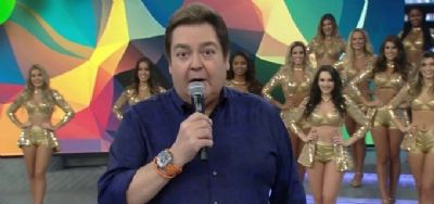 Faust�o se irrita e detona funcion�rio ao vivo: �Imbecil�