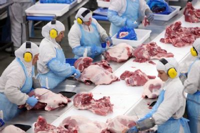 China habilita oito frigor�ficos de MT para exporta��o de carnes