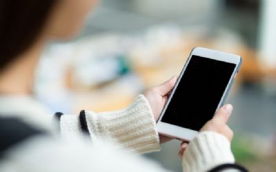 Por cobran�a indevida de R$ 96, cliente � indenizada em R$ 1 mil