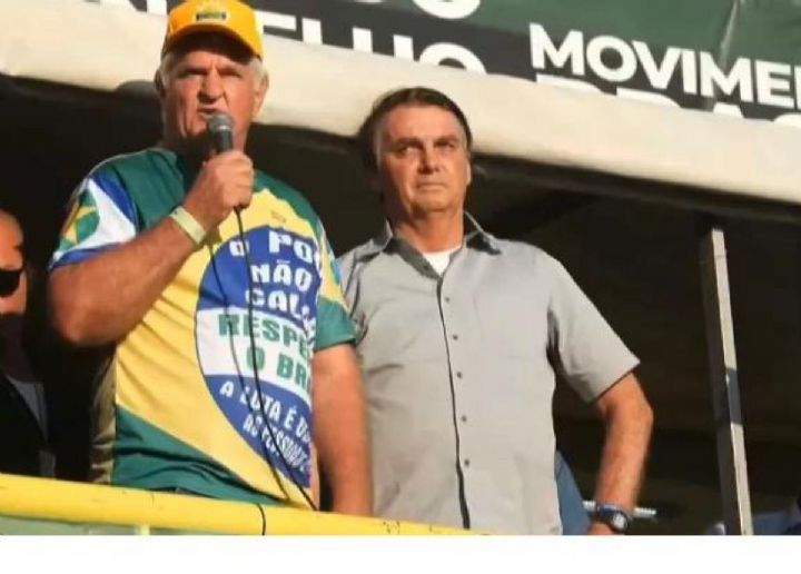 Galvan est� liberado para usar imagens de Bolsonaro em sua propaganda