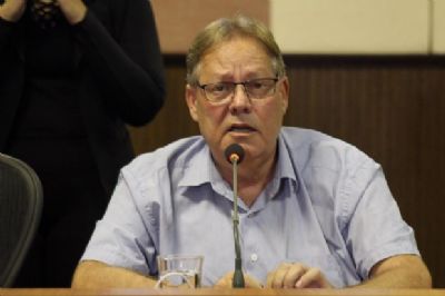 Secret�rio diz que empresas v�o ter que cumprir leis