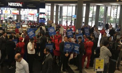 Greve e mau tempo cancelam 20 dos 42 voos da Avianca