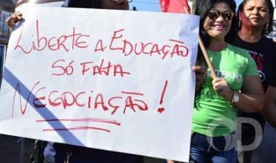 Profissionais da educa��o de Santo Ant�nio de Leverger iniciam greve