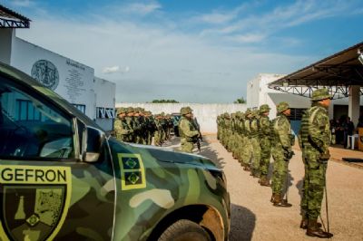 Gefron apreende 6 toneladas de coca�na e recupera 247 ve�culos
