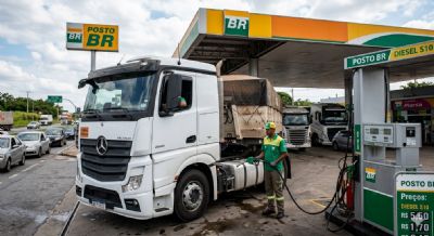 Governador sanciona lei para diminuir custo do diesel em MT