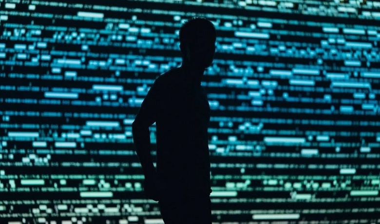 Homem � condenado a pagar R$ 10 mil por invadir WhatsApp da ex