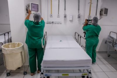 Cerca de 60 m�dicos essenciais para manuten��o de UTIs est�o afastados