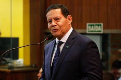 Bolsonaro decide enviar Mour�o para posse de Alberto Fern�ndez