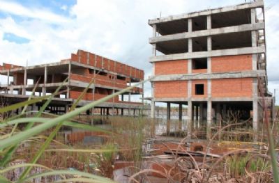 Obras do Hospital J�lio Muller ser�o conclu�das em tr�s anos