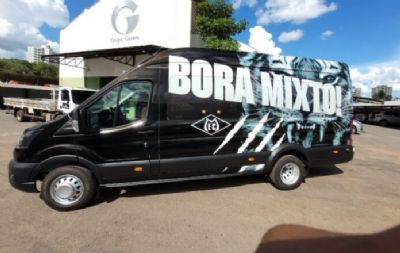 Mixto recebe vans e avan�a no processo de reestrutura��o do clube