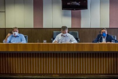 Mendes diz que substitutivo da lei do uso de m�scaras ficou melhor do que projeto original